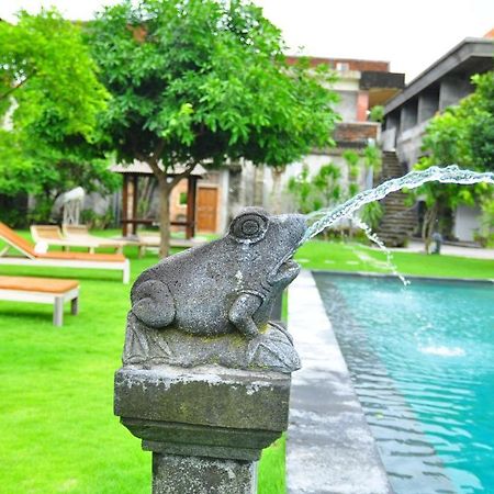 Si Doi Hotel Legian Kuta  Exterior photo